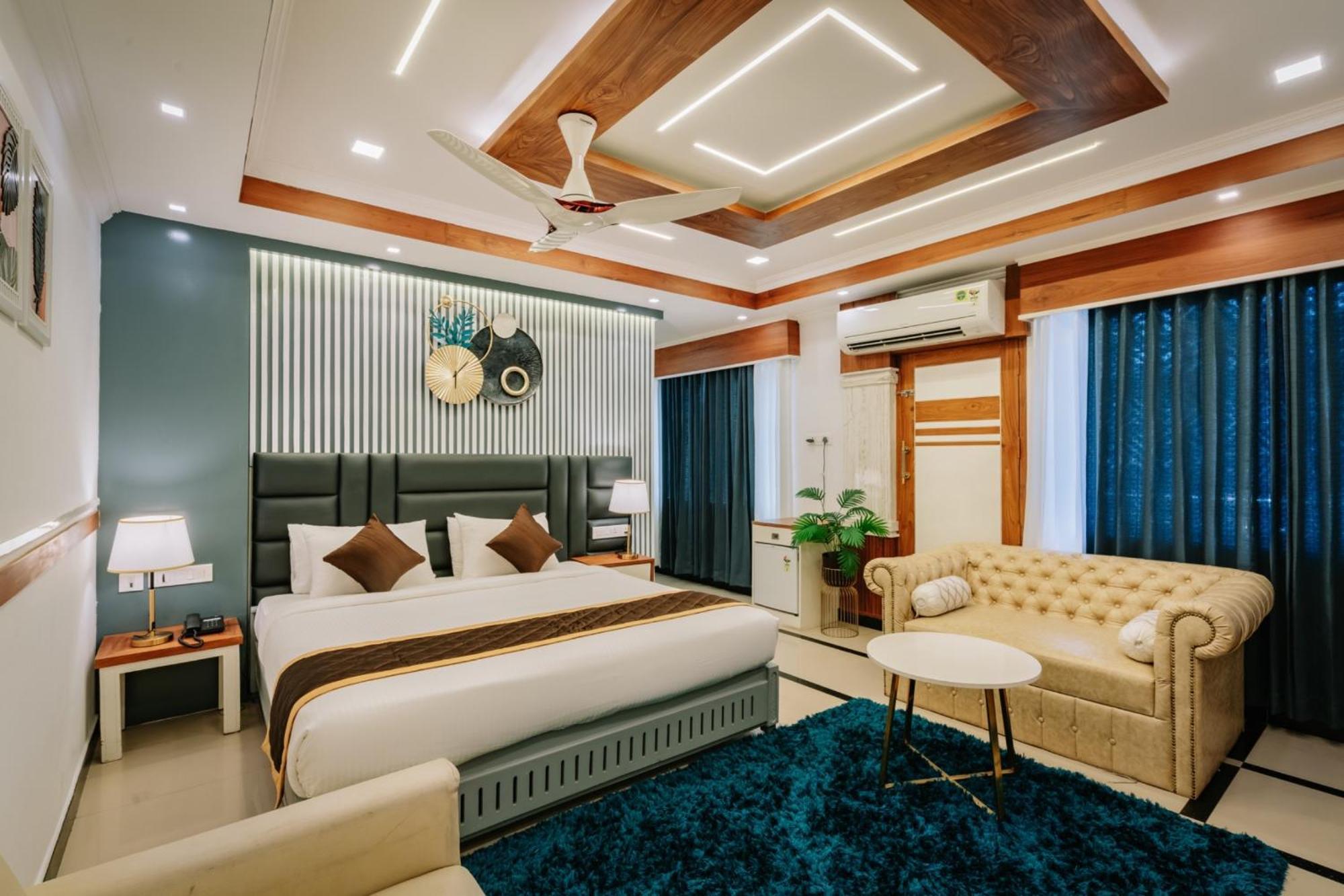 Excellency Airport Hotel Kochi Eksteriør bilde